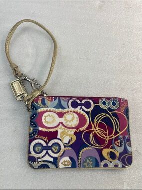 Coach Poppy Wristlet